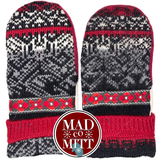 MAD MITT 025